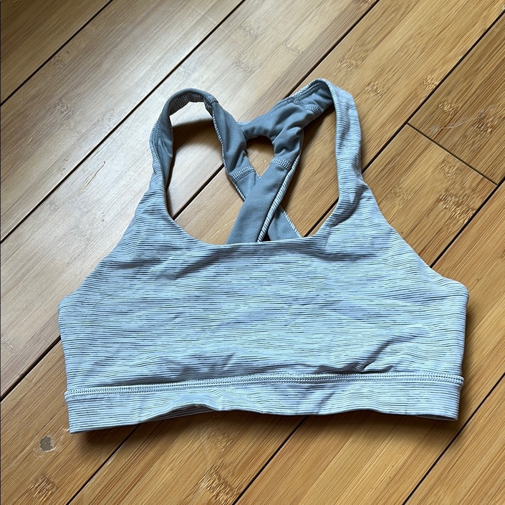 Lululemon sports bra